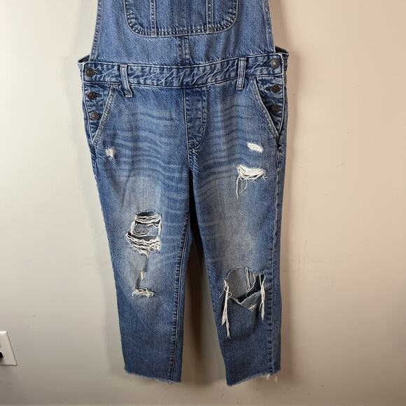 Women’s ABERCROMBIE & FITCH Distressed Ram Hem Cropped Jean Overalls Size Small - Picture 3 of 8